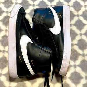 Nike Blazer Mid